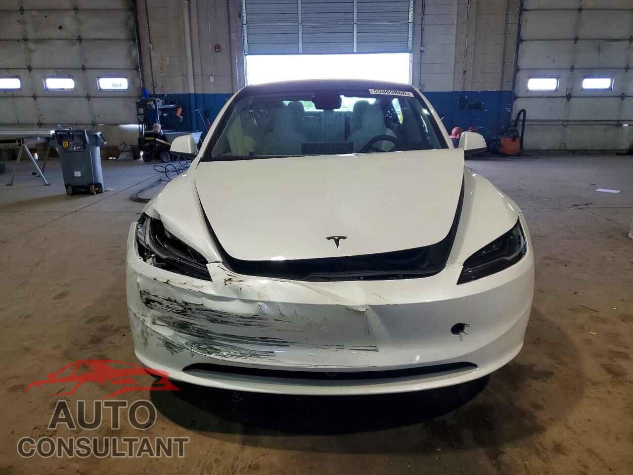 TESLA MODEL 3 2026 - 5YJ3E1EA1TF139727