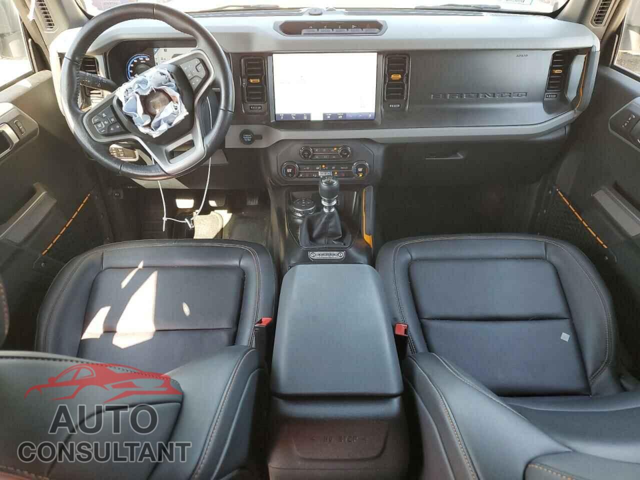 FORD BRONCO 2023 - 1FMEE5DH2PLB00979