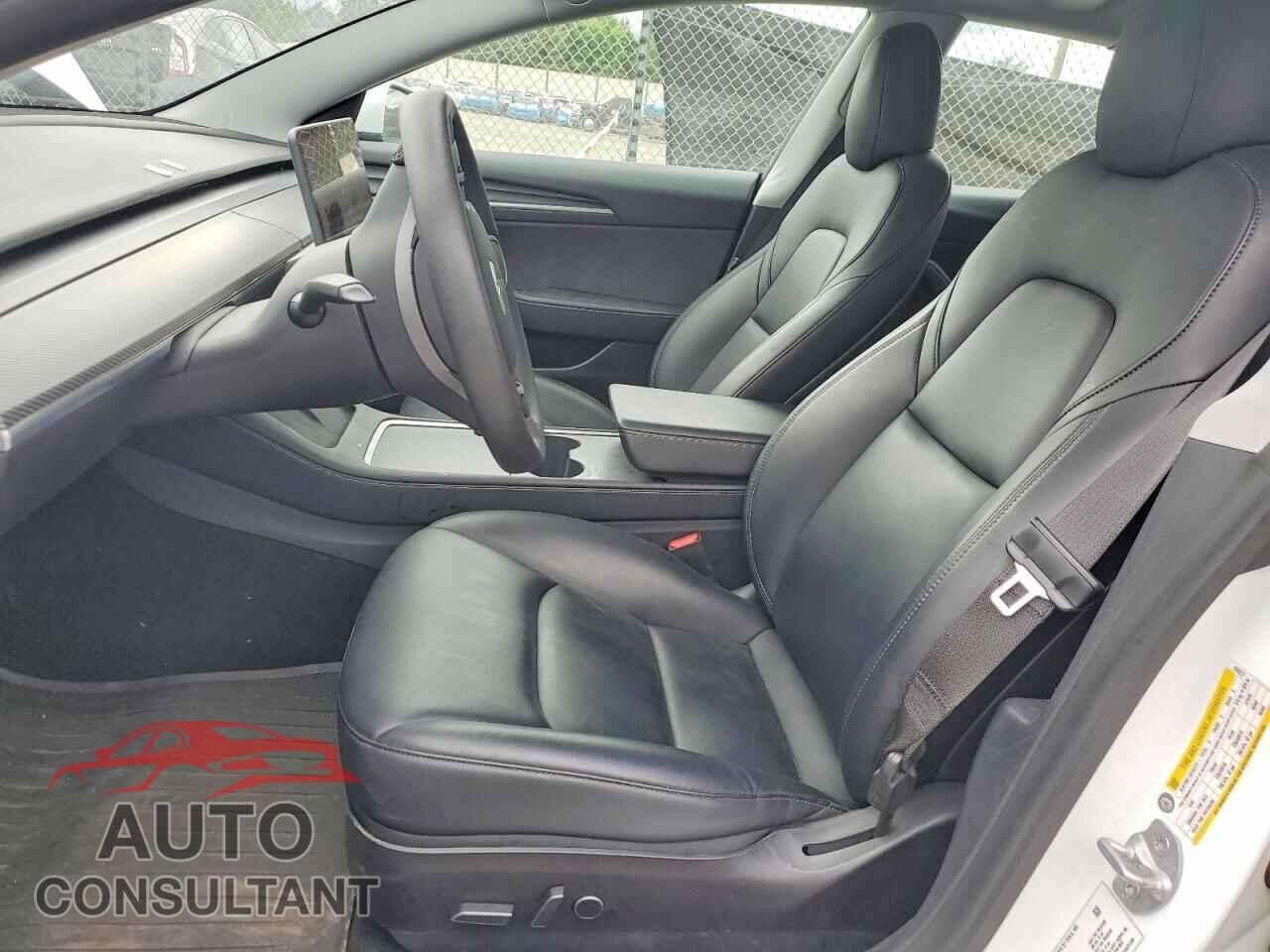 TESLA MODEL 3 2021 - 5YJ3E1EA4MF976277