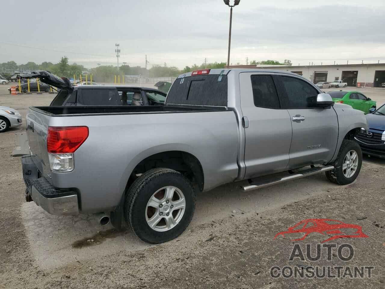 TOYOTA TUNDRA 2013 - 5TFUM5F11DX043262