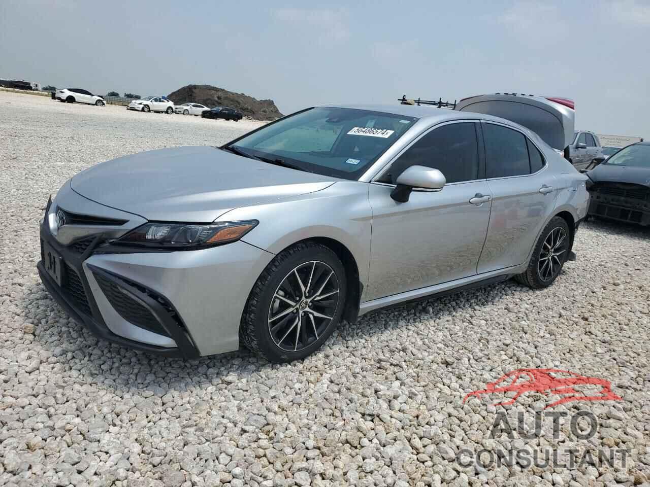 TOYOTA CAMRY 2022 - 4T1G11AK8NU631799
