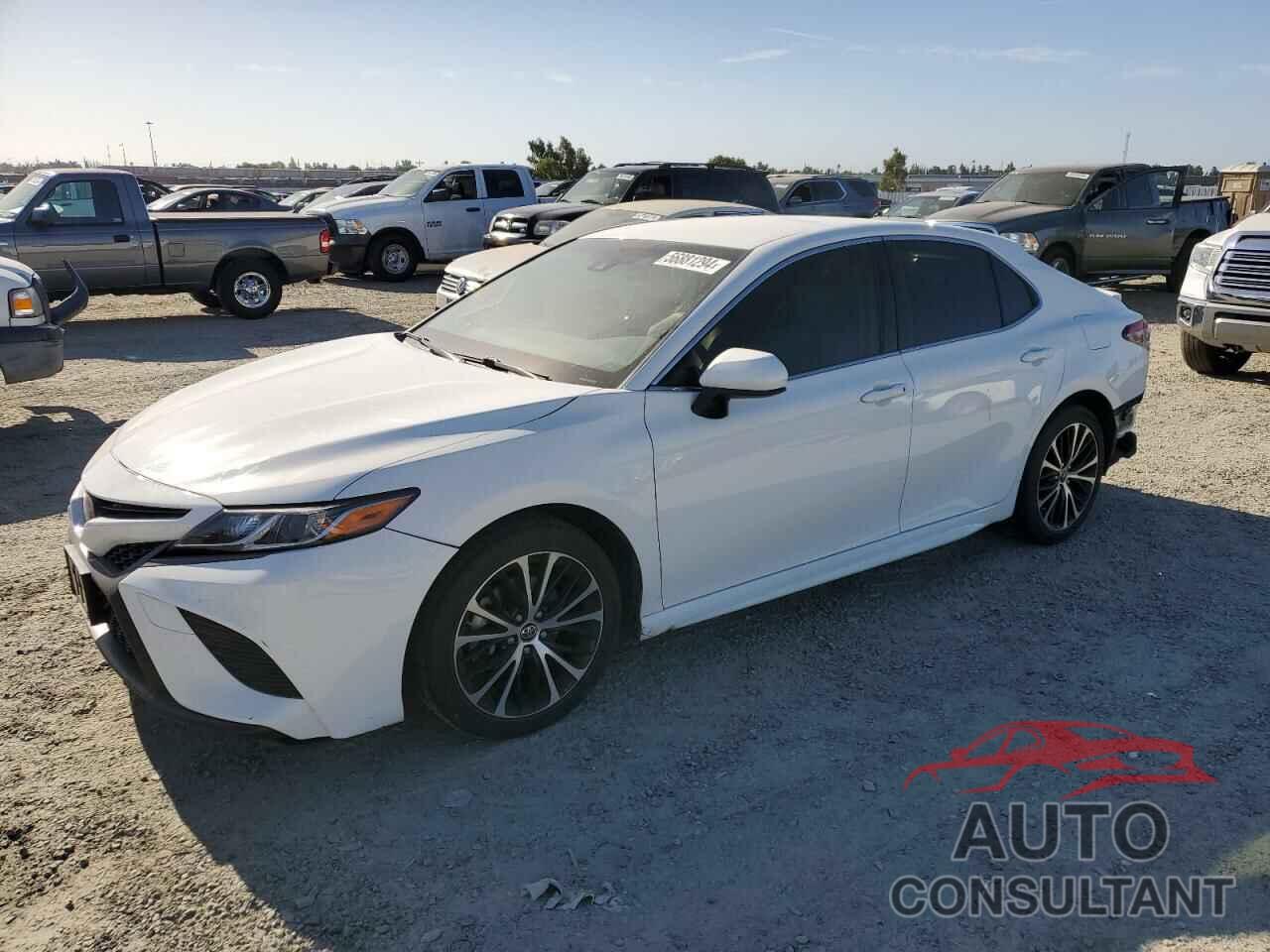 TOYOTA CAMRY 2018 - JTNB11HK5J3068193