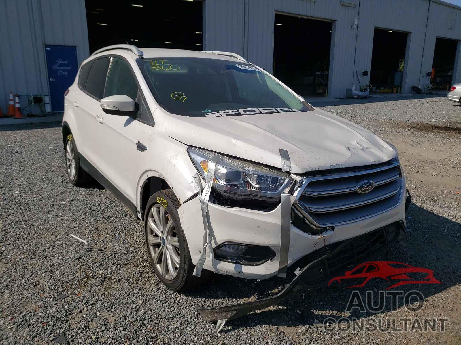 FORD ESCAPE 2017 - 1FMCU0J94HUE64925
