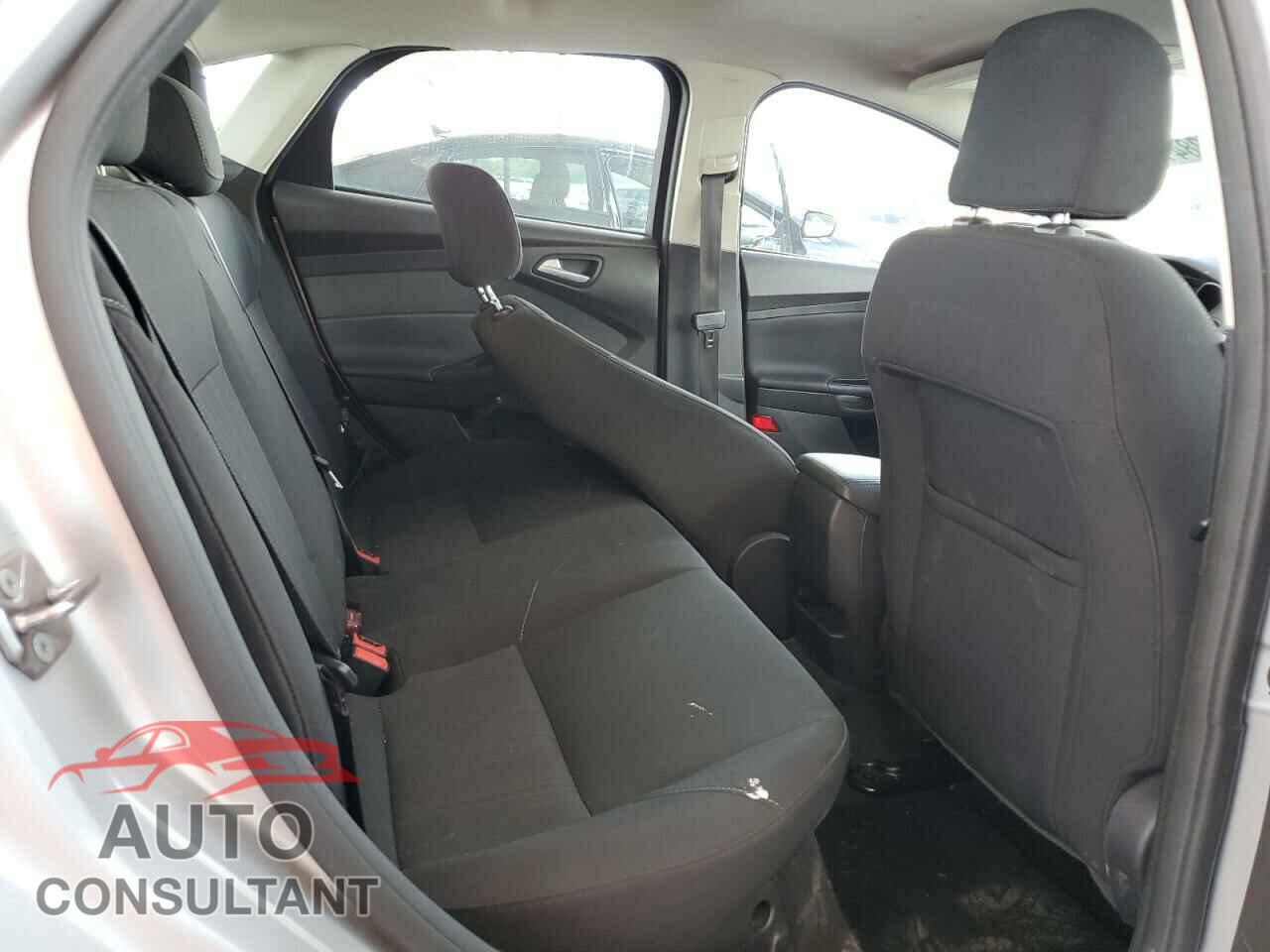 FORD FOCUS 2016 - 1FADP3F29GL268308
