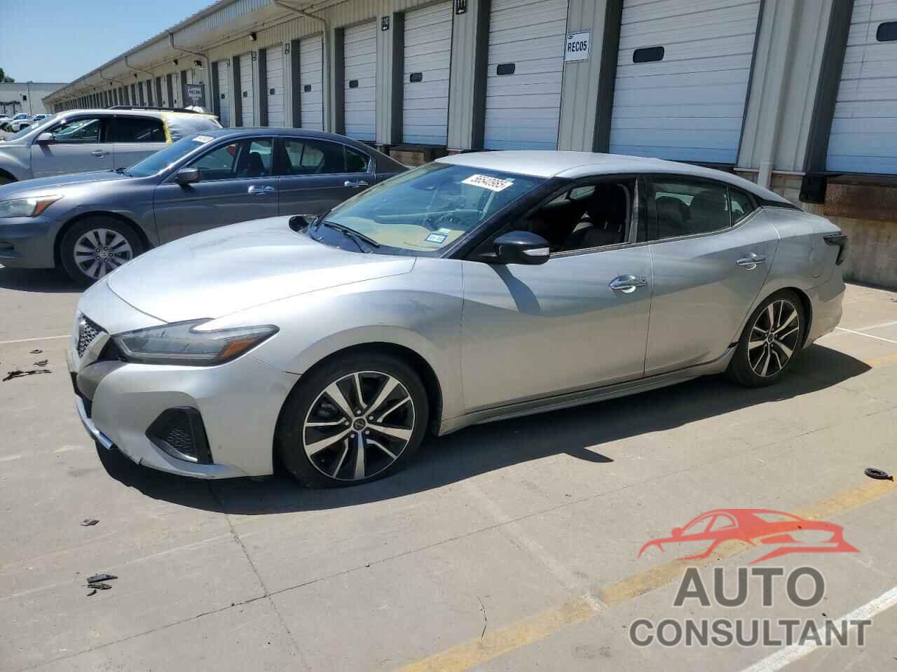 NISSAN MAXIMA 2023 - 1N4AA6CV5PC508247