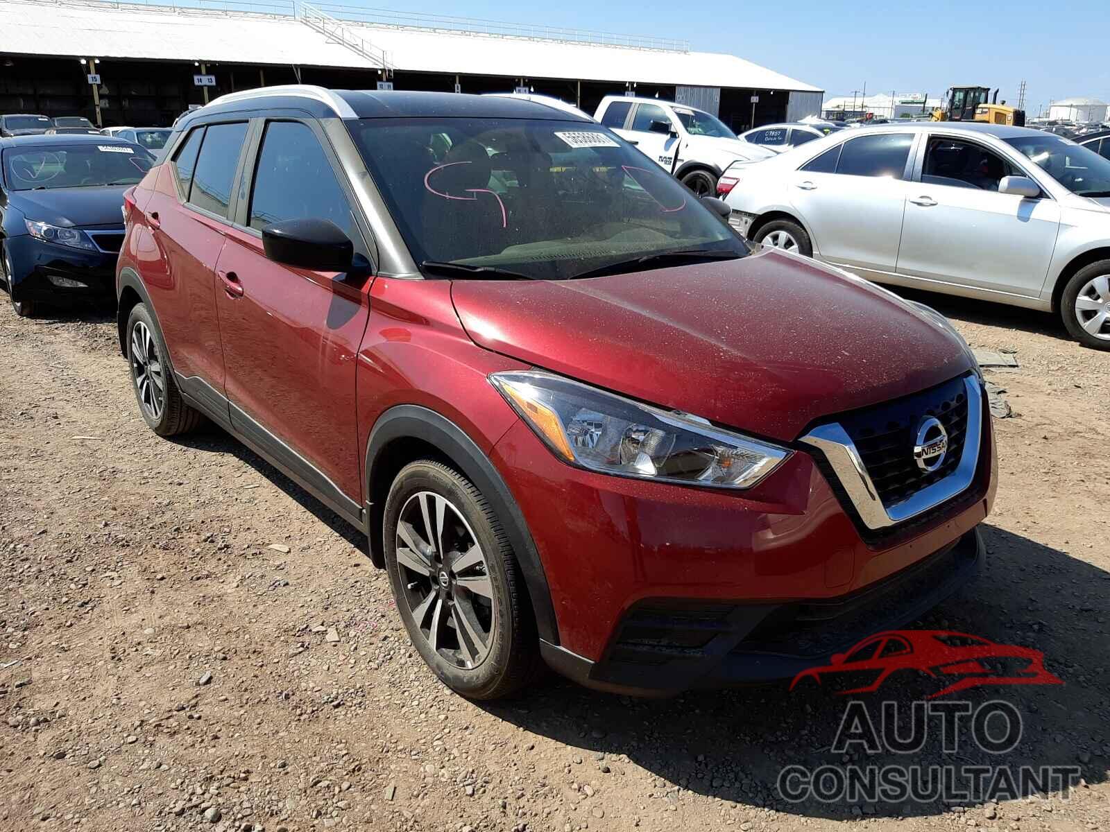 NISSAN KICKS 2018 - 3N1CP5CU8JL528915