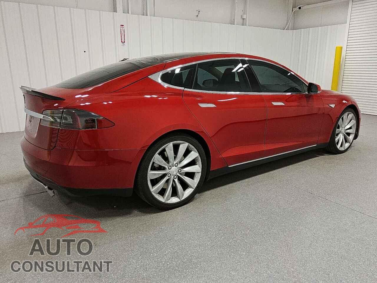 TESLA MODEL S 2013 - 5YJSA1DN0DFP08368