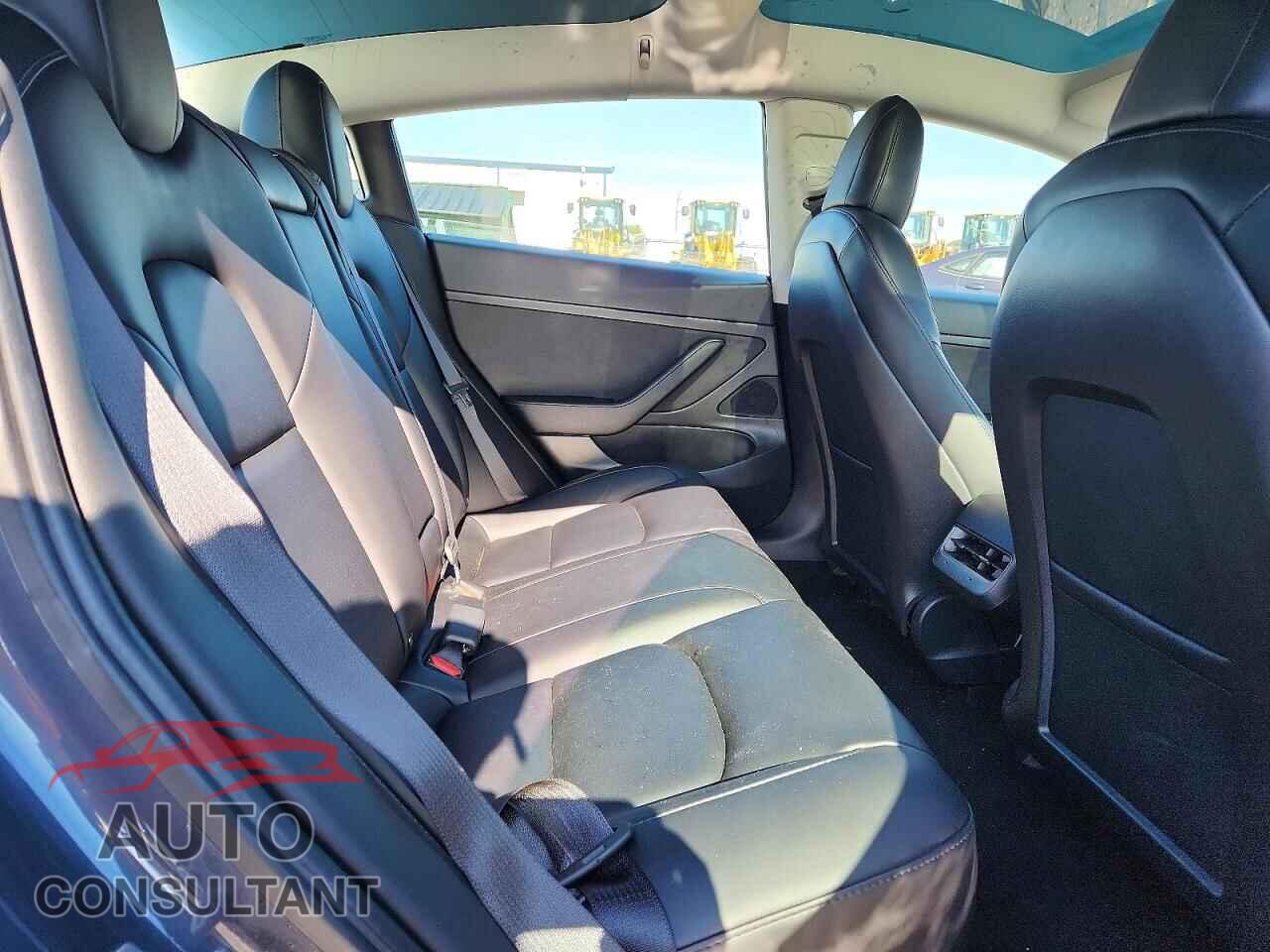 TESLA MODEL 3 2021 - 5YJ3E1EA9MF838492