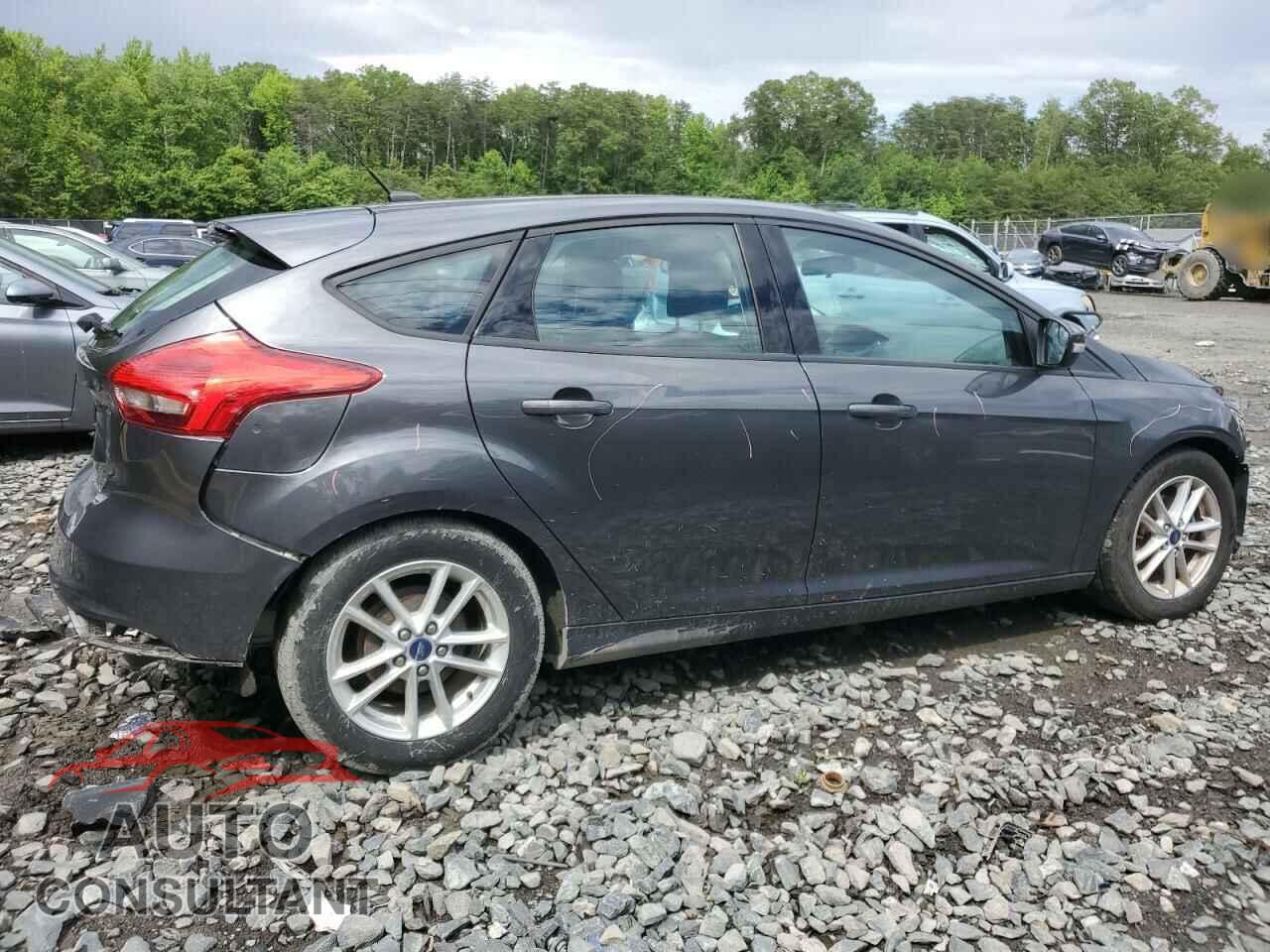 FORD FOCUS 2016 - 1FADP3K28GL377249