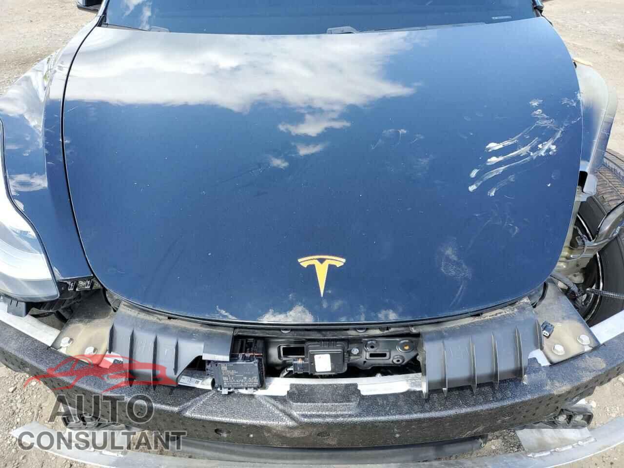 TESLA MODEL 3 2018 - 5YJ3E1EA1JF108815
