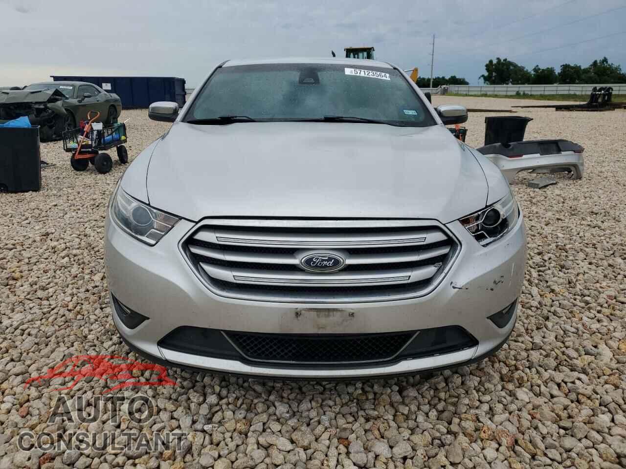 FORD TAURUS 2017 - 1FAHP2F85HG104337