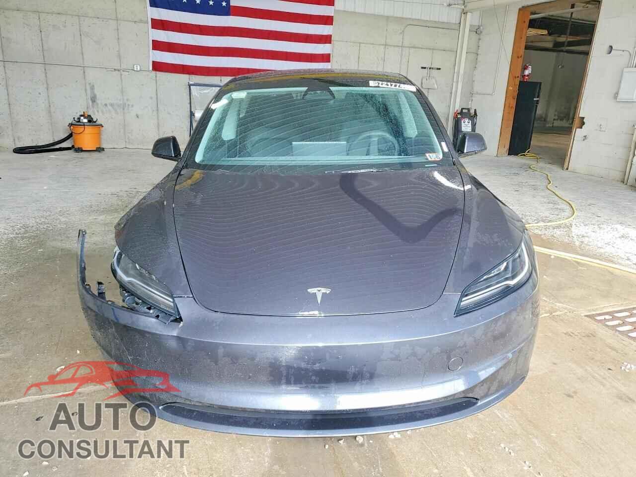 TESLA MODEL 3 2024 - 5YJ3E1EB5RF766223