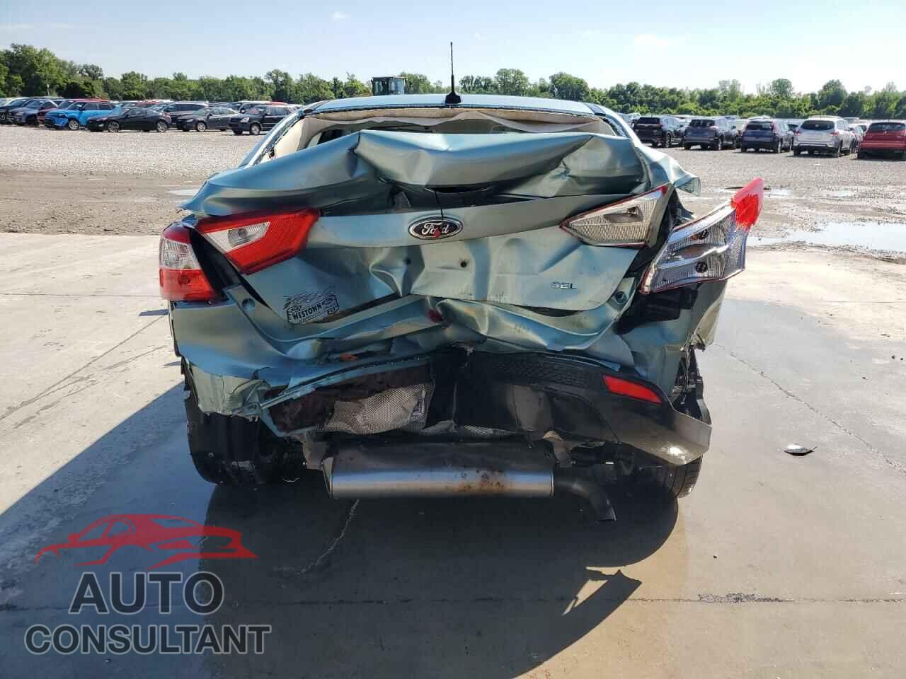 FORD FOCUS 2012 - 1FAHP3H24CL301563