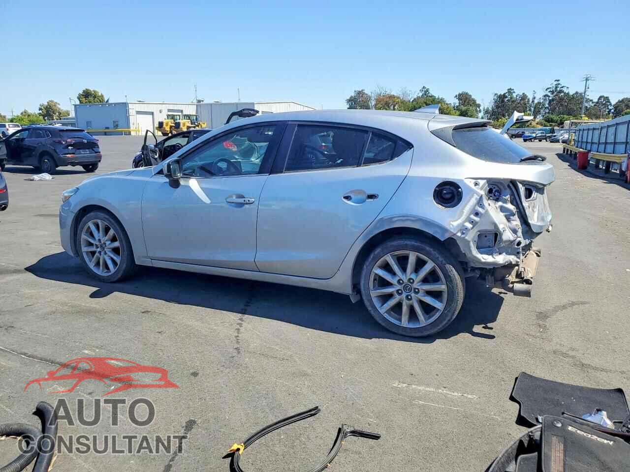 MAZDA 3 2017 - JM1BN1M37H1116564