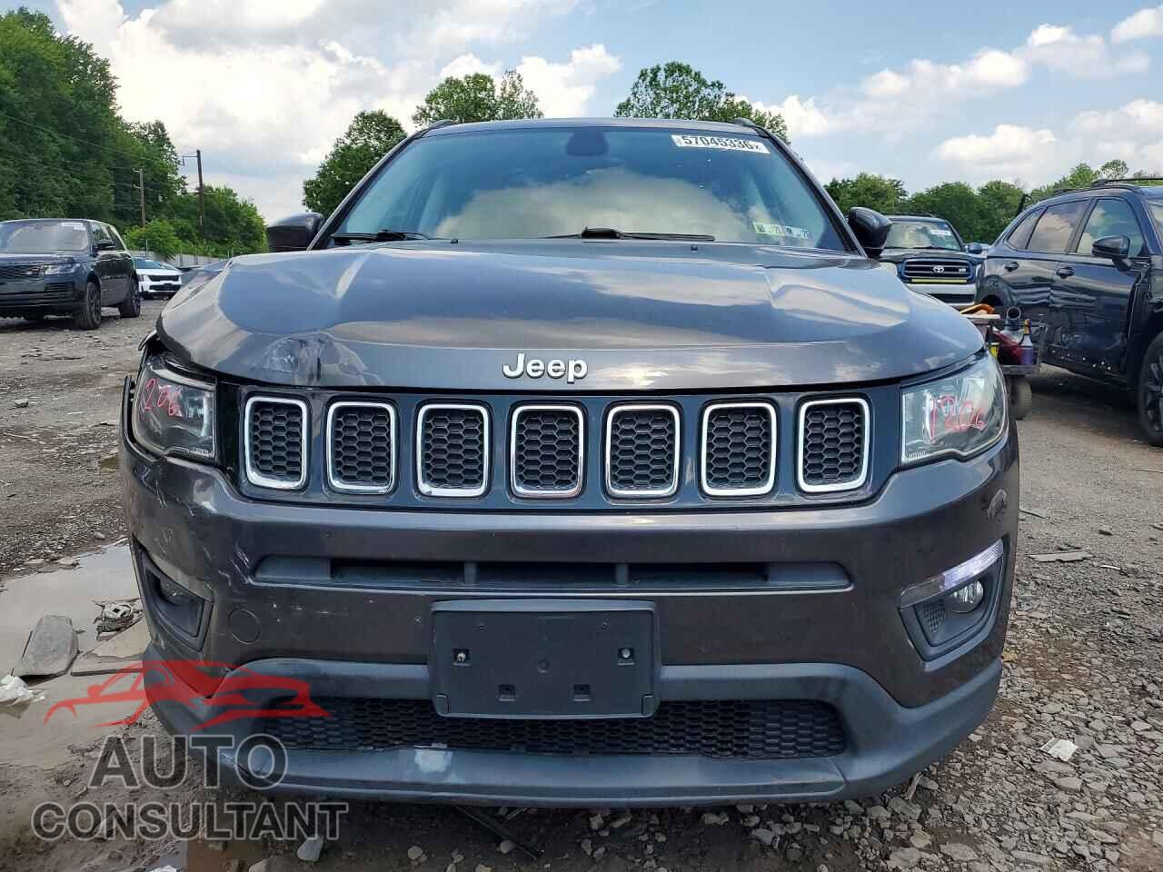 JEEP COMPASS 2018 - 3C4NJDBB4JT103872