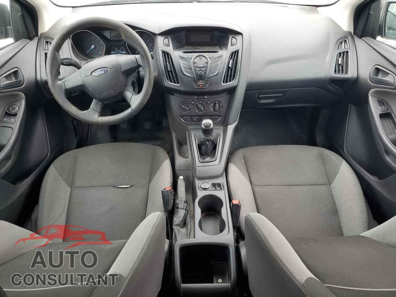 FORD FOCUS 2013 - 1FADP3E23DL179945