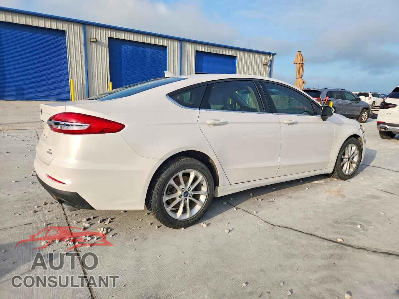 FORD FUSION 2020 - 3FA6P0HD9LR167982