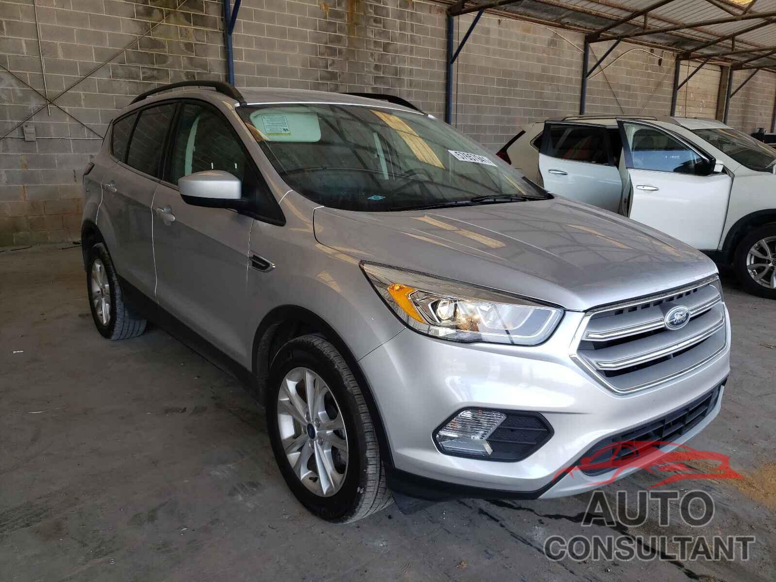 FORD ESCAPE 2017 - 1FMCU0GD0HUE92927