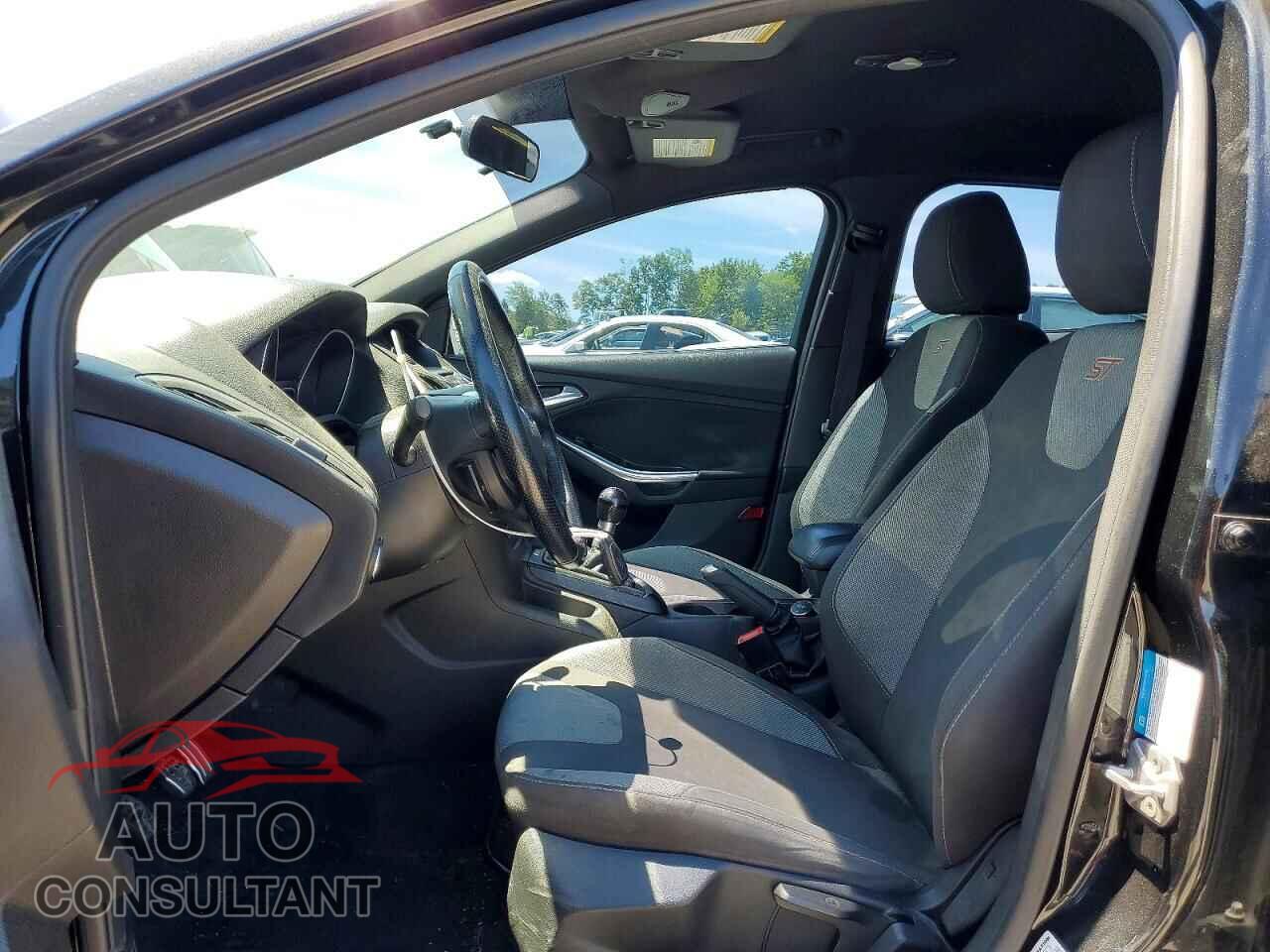 FORD FOCUS 2014 - 1FADP3L96EL204399