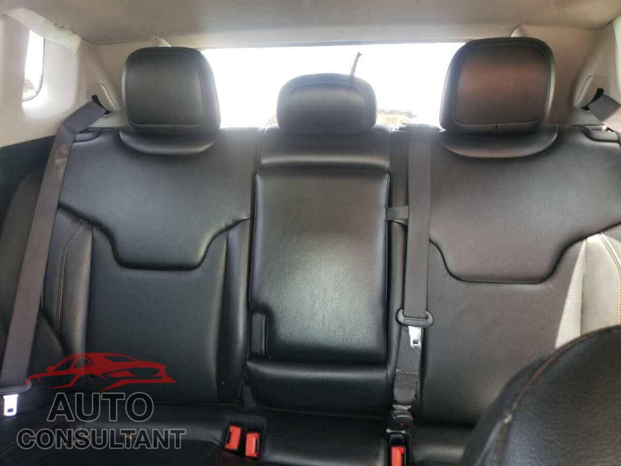 JEEP COMPASS 2021 - 3C4NJDCB4MT595578