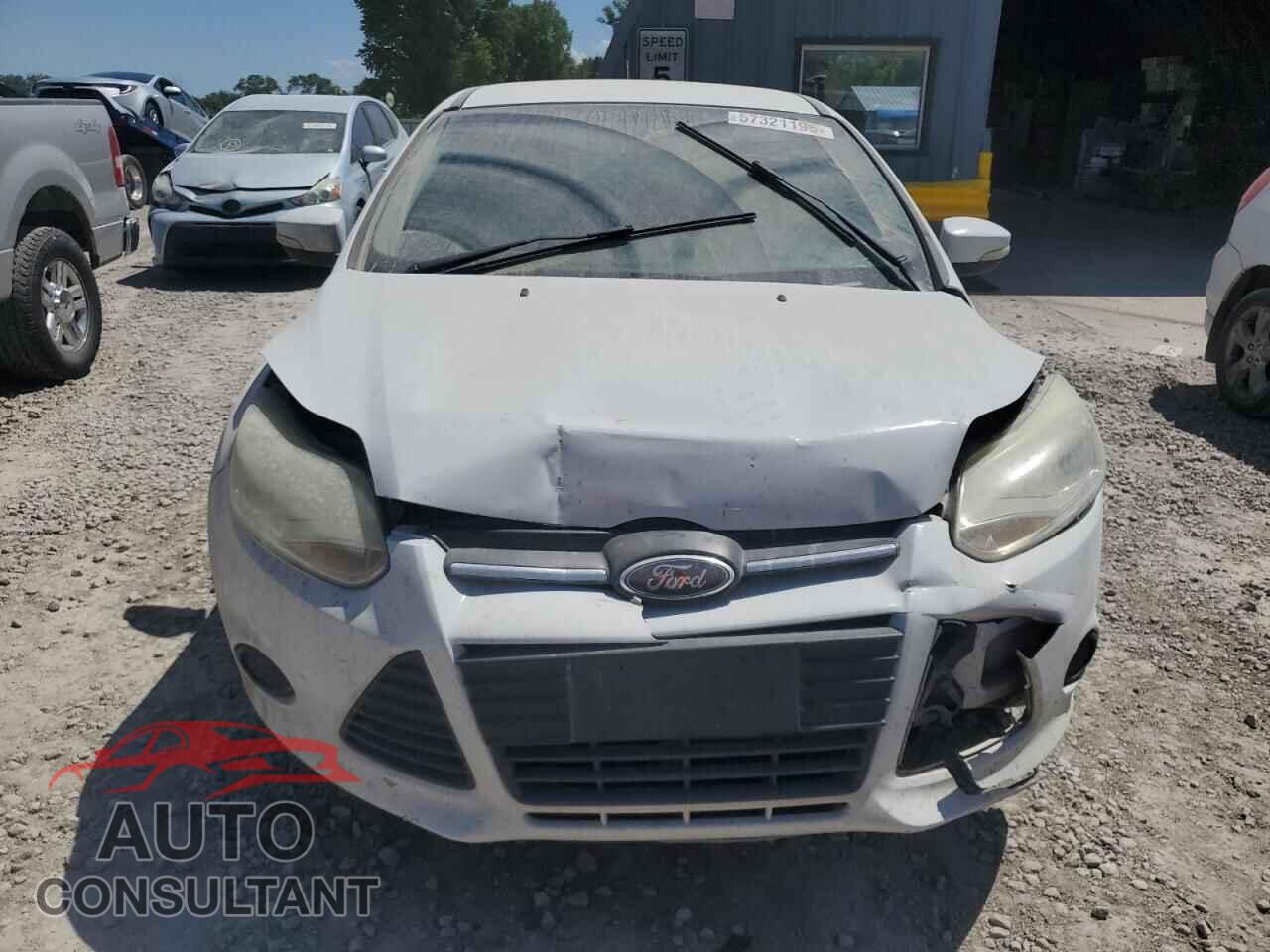 FORD FOCUS 2014 - 1FADP3F22EL138268