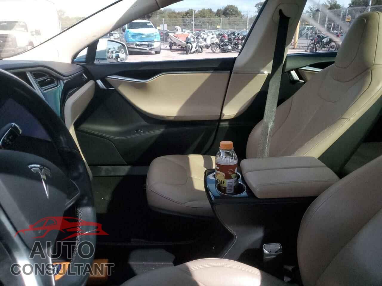 TESLA MODEL S 2014 - 5YJSA1H19EFP37392