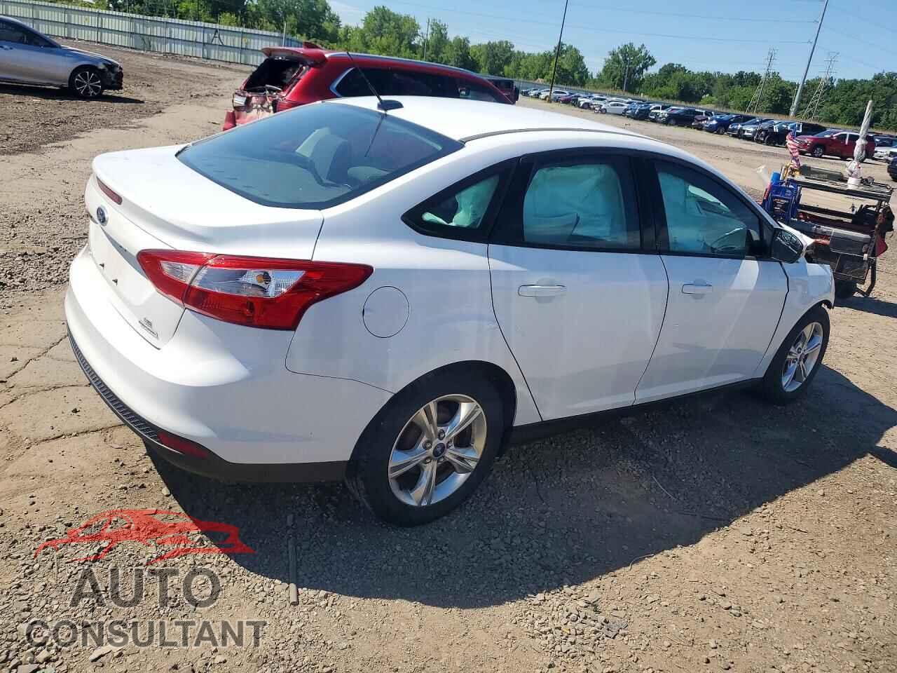 FORD FOCUS 2014 - 1FADP3F23EL389557