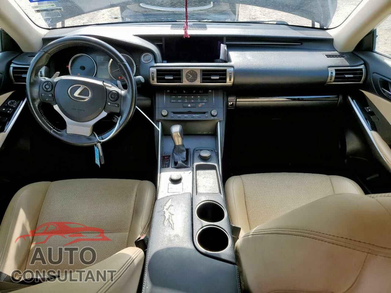 LEXUS IS 2016 - JTHBA1D22G5028725