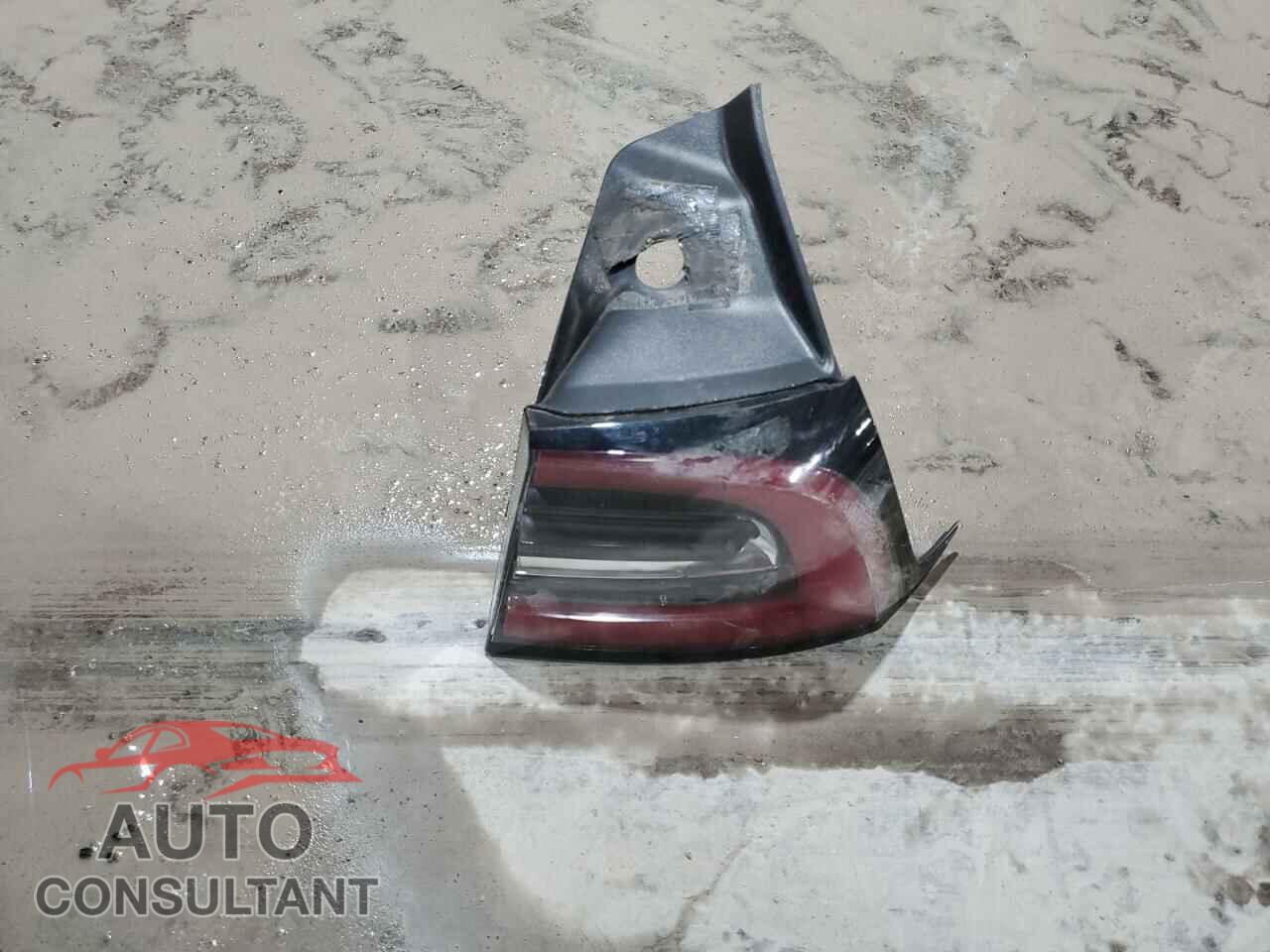 TESLA MODEL 3 2018 - 5YJ3E1EB2JF087126