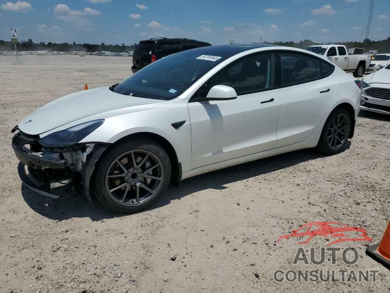 TESLA MODEL 3 2023 - 5YJ3E1EA7PF586603