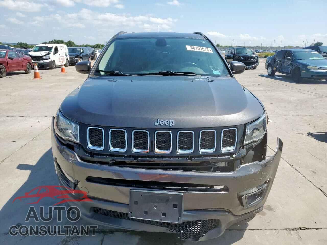 JEEP COMPASS 2018 - 3C4NJDBB2JT200424