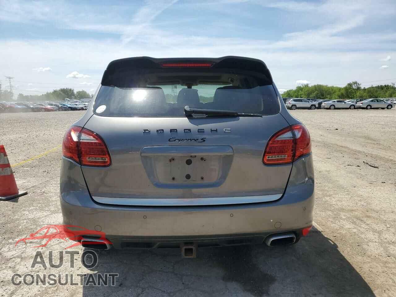 PORSCHE CAYENNE 2012 - WP1AB2A23CLA44604