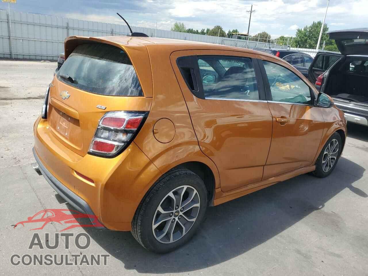 CHEVROLET SONIC 2017 - 1G1JD6SG1H4153151