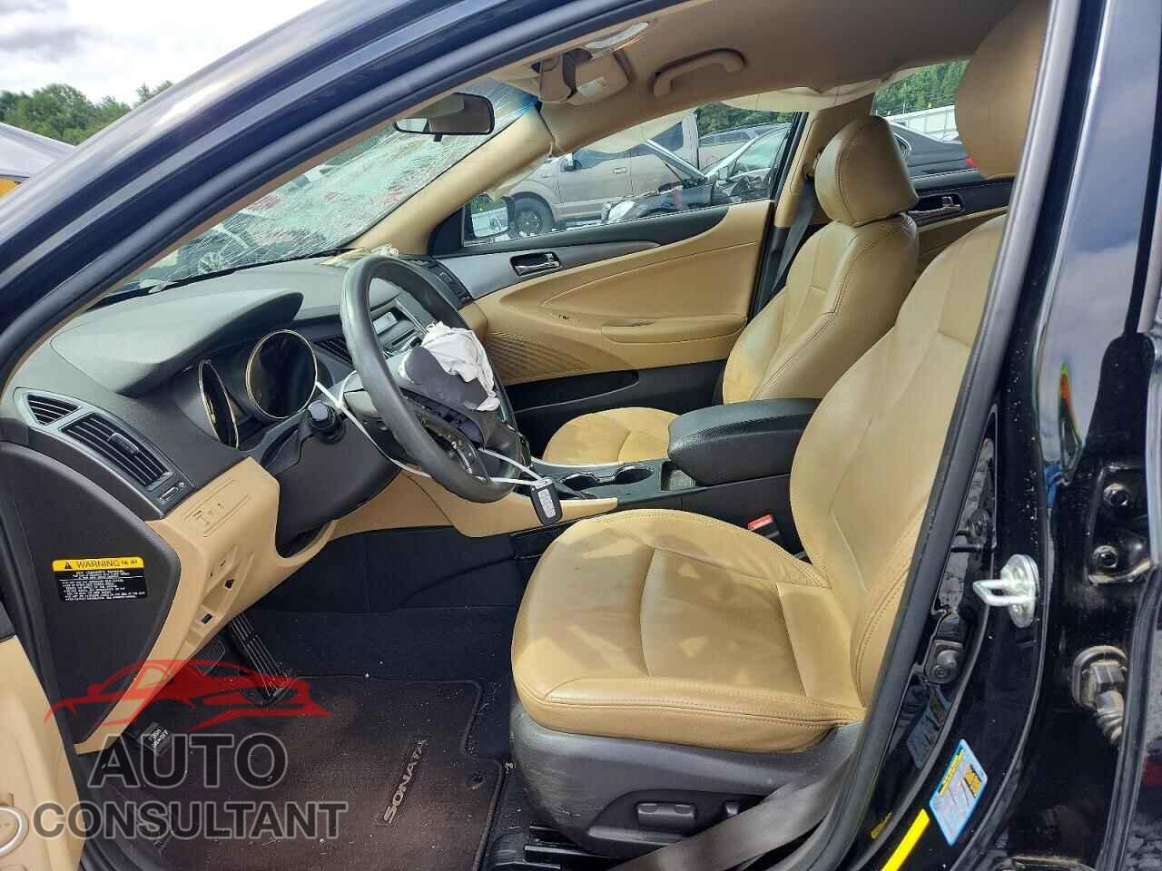 HYUNDAI SONATA 2011 - KMHEC4A41BA008364
