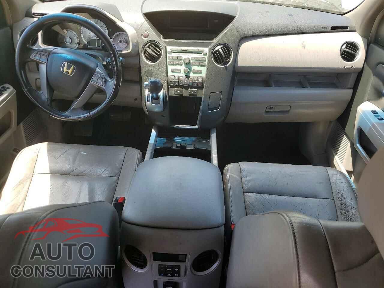 HONDA PILOT 2009 - 5FNYF38549B022679