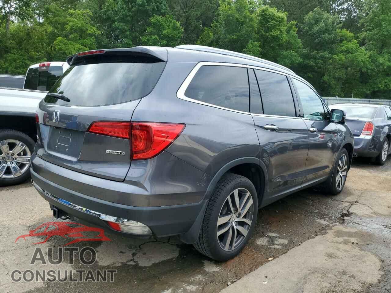 HONDA PILOT 2017 - 5FNYF5H96HB001555