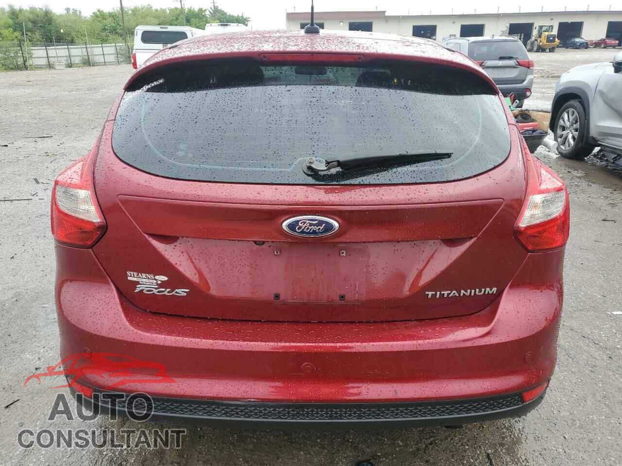 FORD FOCUS 2013 - 1FADP3N27DL149573