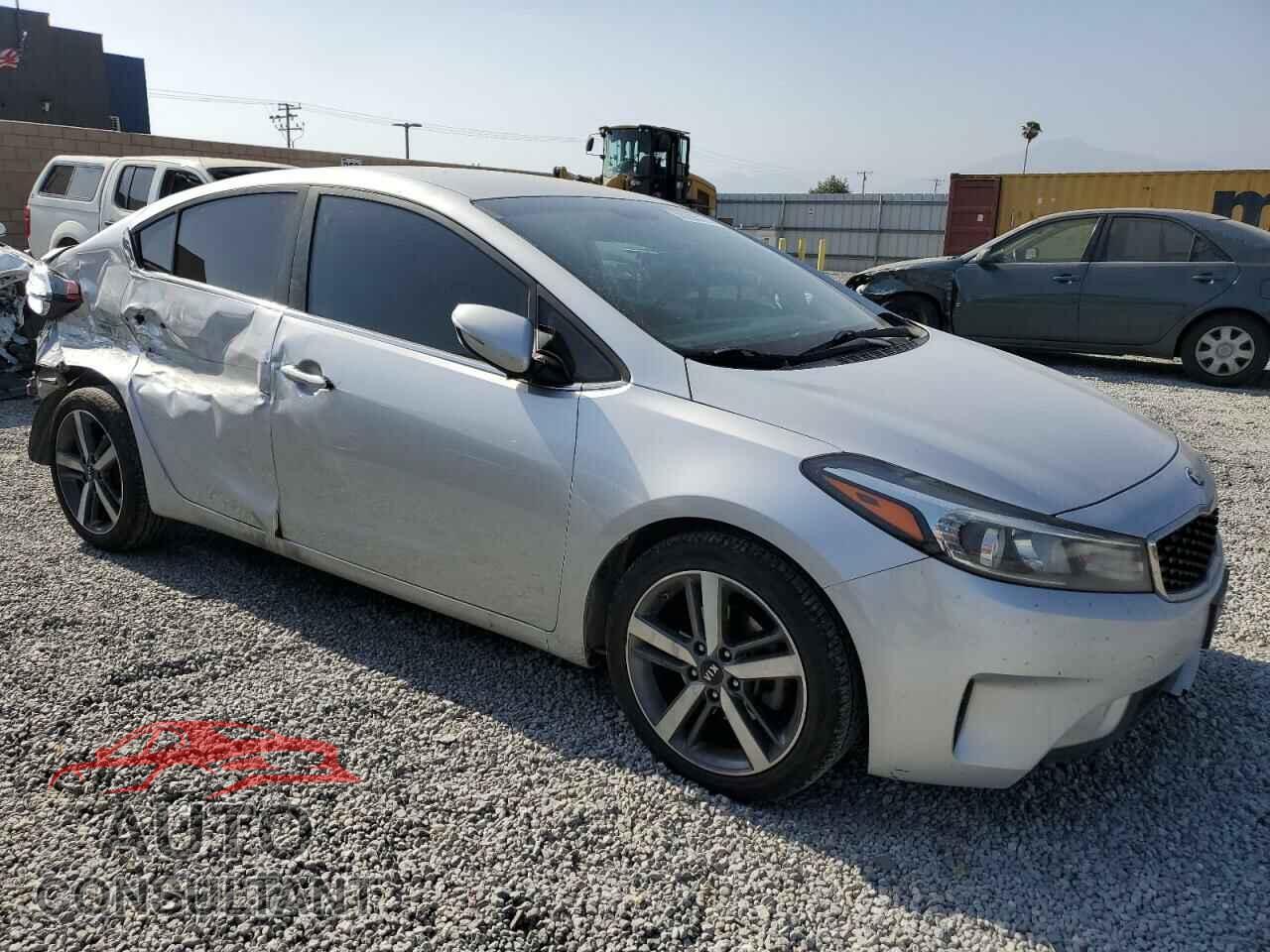 KIA FORTE 2017 - 3KPFL4A88HE005740