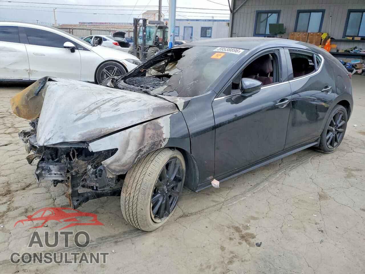 MAZDA 3 2023 - JM1BPBMM4P1605317