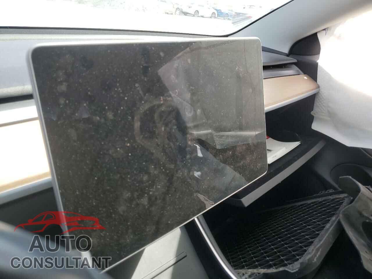 TESLA MODEL 3 2018 - 5YJ3E1EA5JF171786