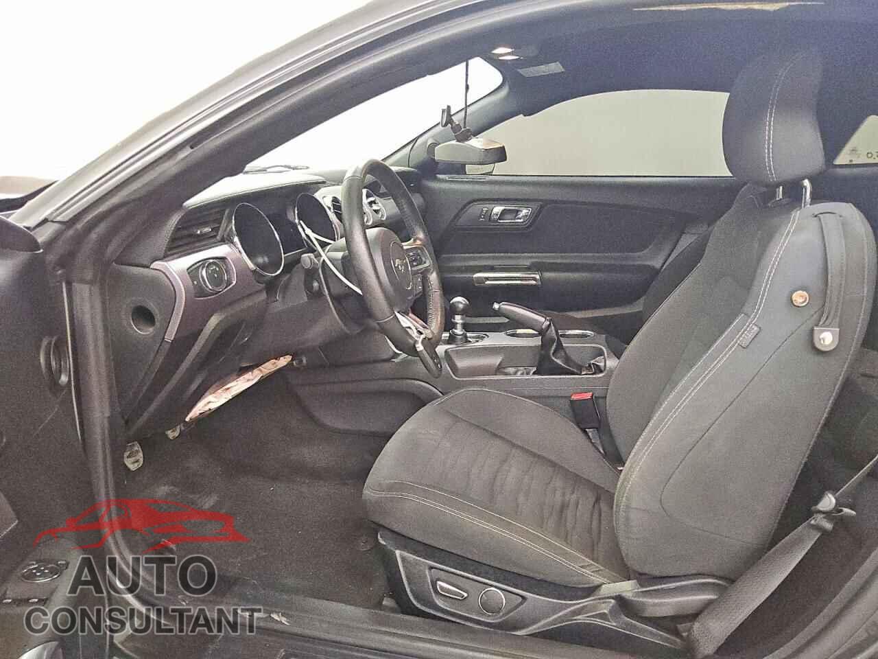FORD MUSTANG 2017 - 1FA6P8CF8H5250711