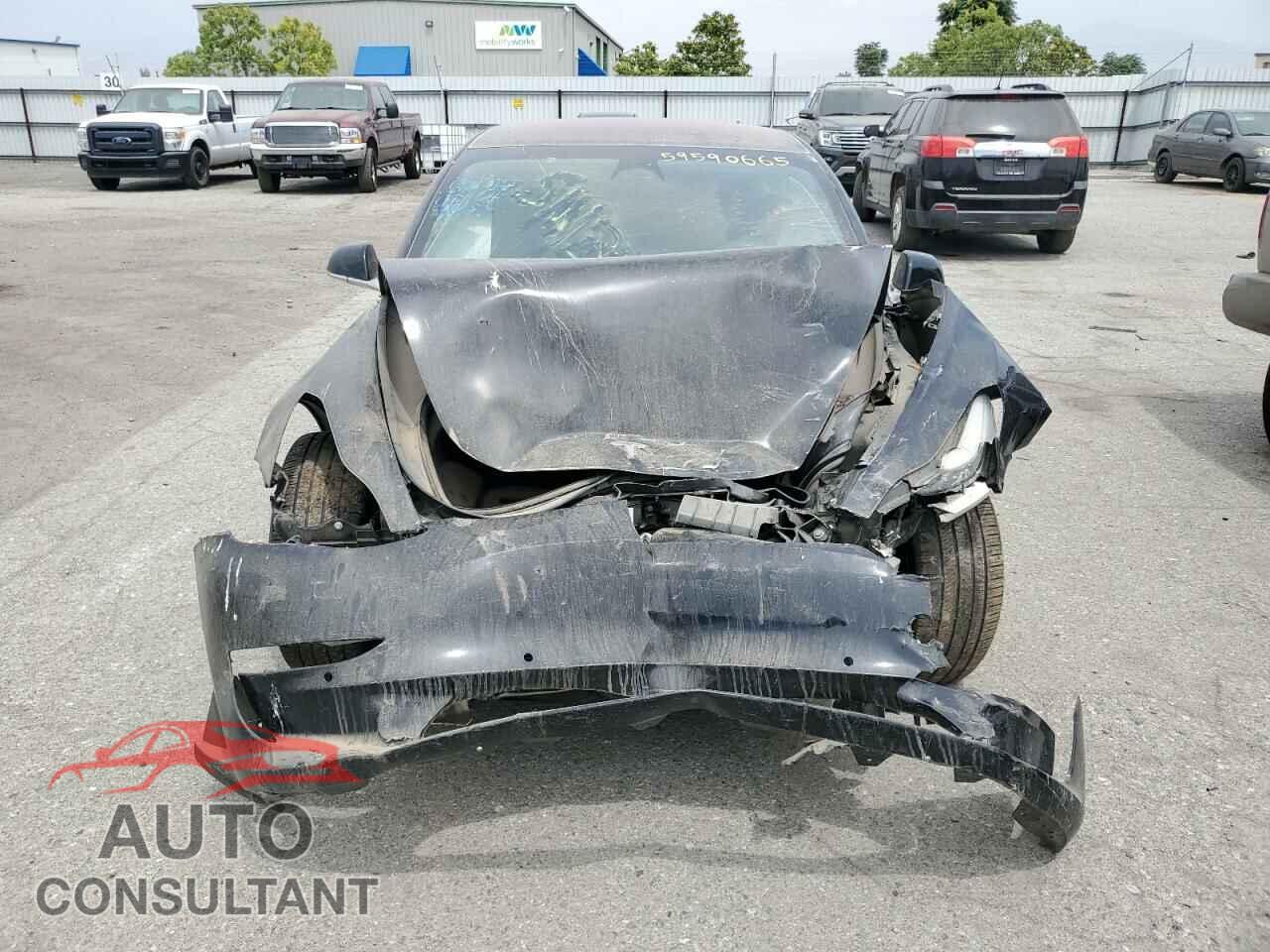 TESLA MODEL 3 2018 - 5YJ3E1EA6JF008466