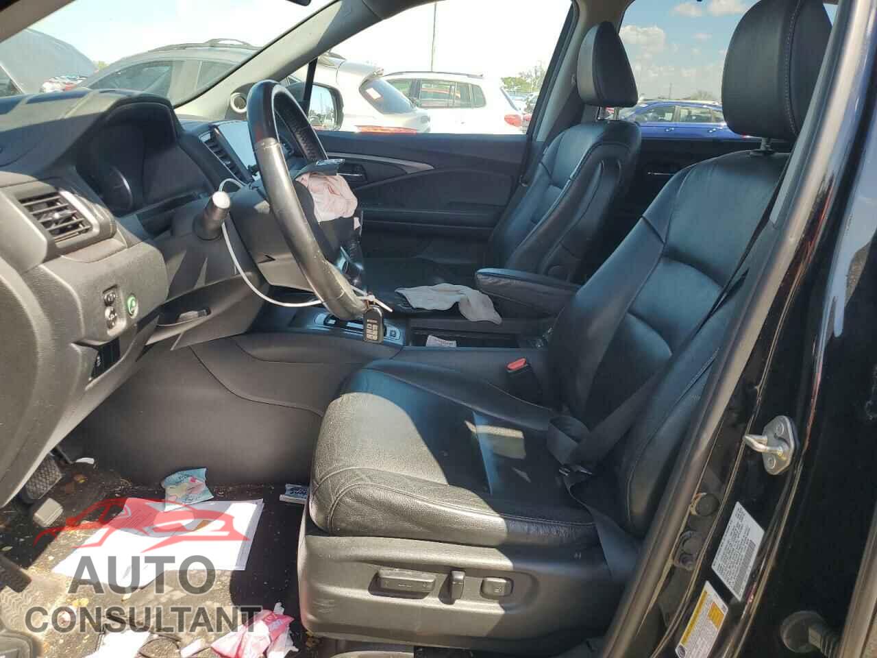 HONDA PILOT 2020 - 5FNYF5H57LB019875