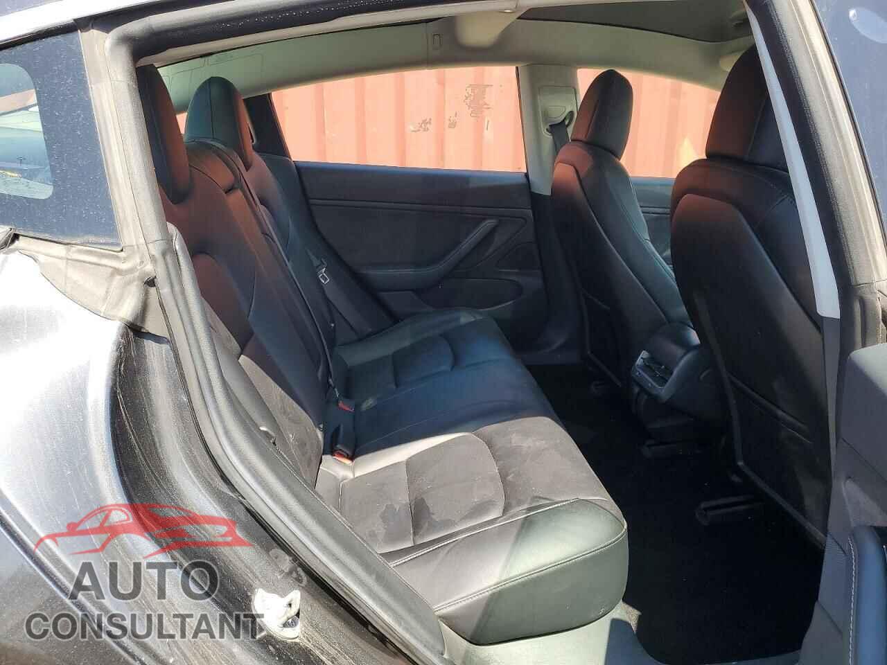 TESLA MODEL 3 2018 - 5YJ3E1EA6JF025770
