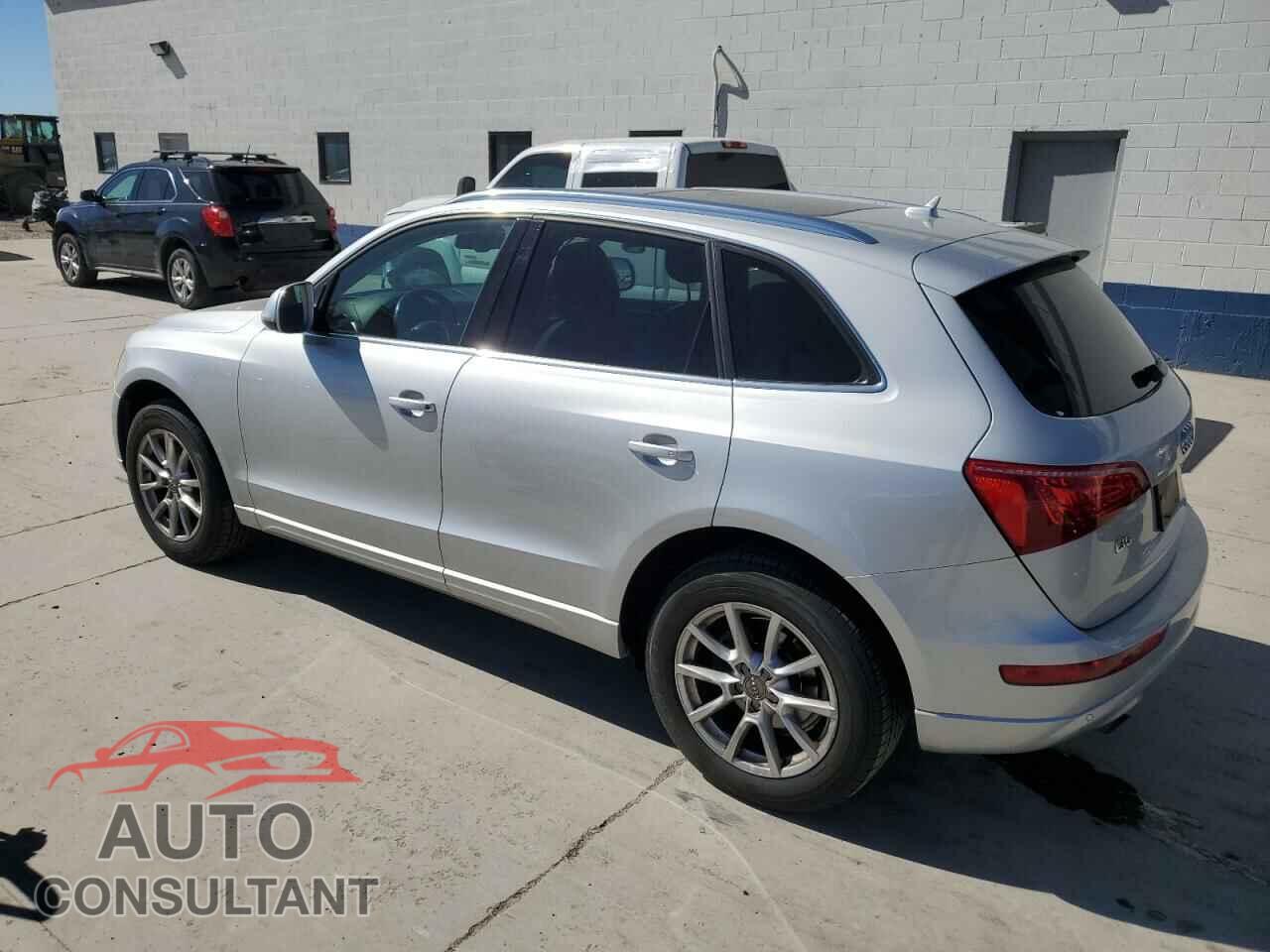 AUDI Q5 2012 - WA1LFAFP2CA112880