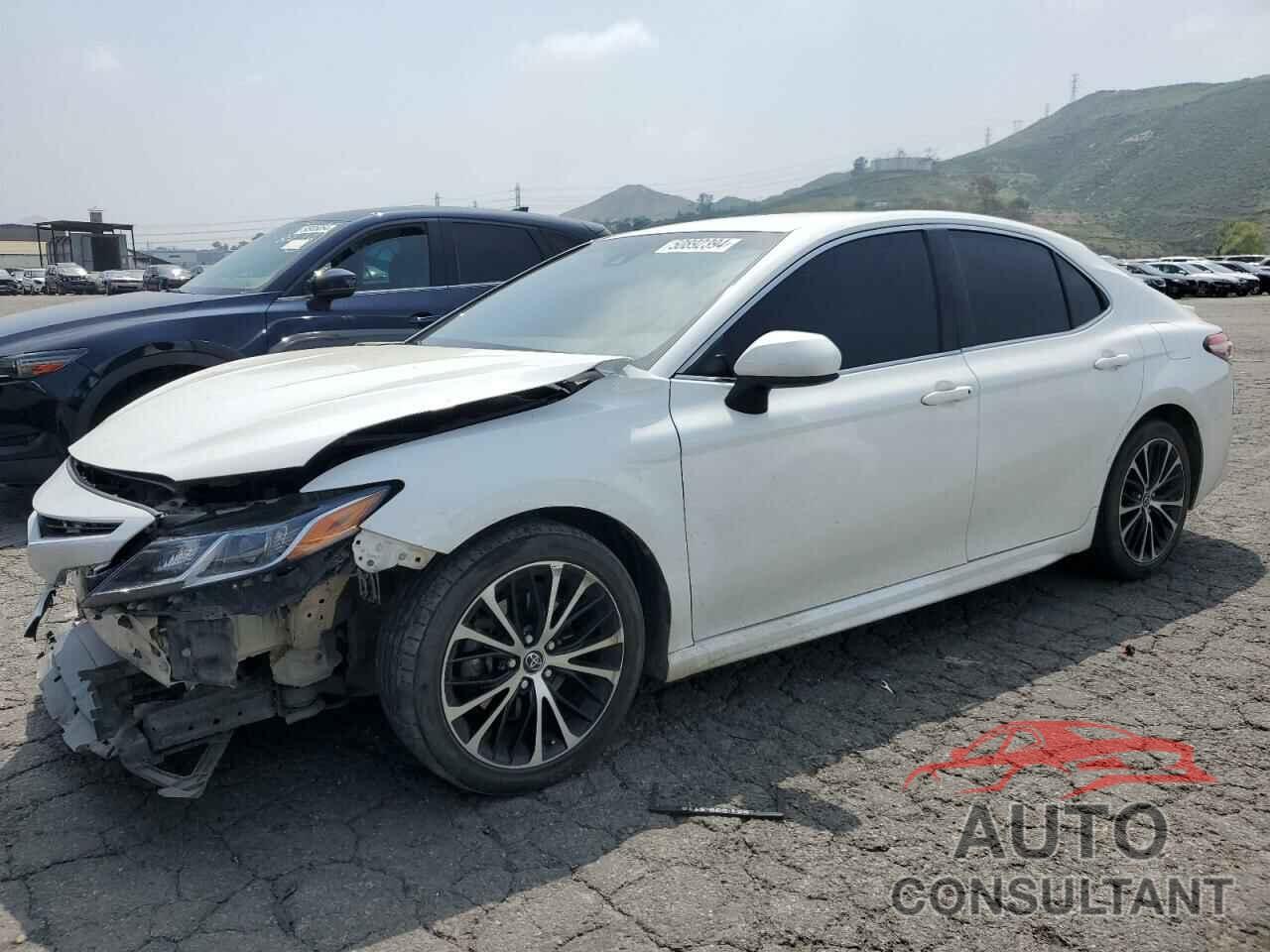 TOYOTA CAMRY 2018 - JTNB11HK5J3073457
