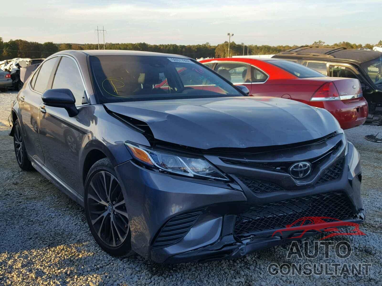 TOYOTA CAMRY 2018 - 4T1B11HK9JU143178