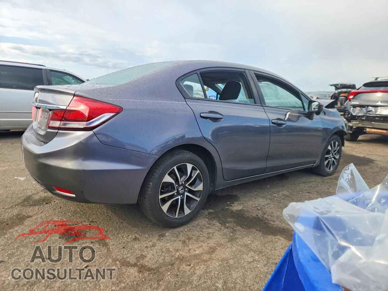 HONDA CIVIC 2015 - 2HGFB2F82FH552246