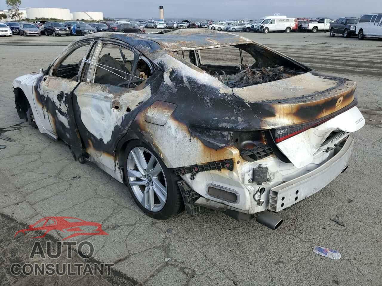 LEXUS IS 2021 - JTHCA1D28M5111012