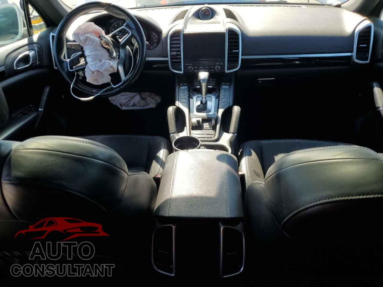 PORSCHE CAYENNE 2017 - WP1AA2A28HKA81597